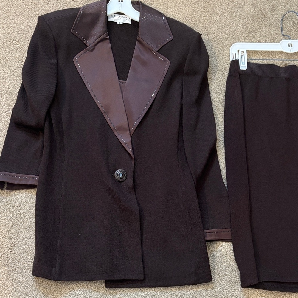 St. John Black and Brown Blazer